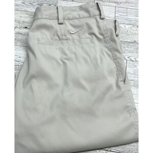 Nike Dri-Fit Golf Shorts Chinos Men's Size Medium Light Khaki Cream Off White 32